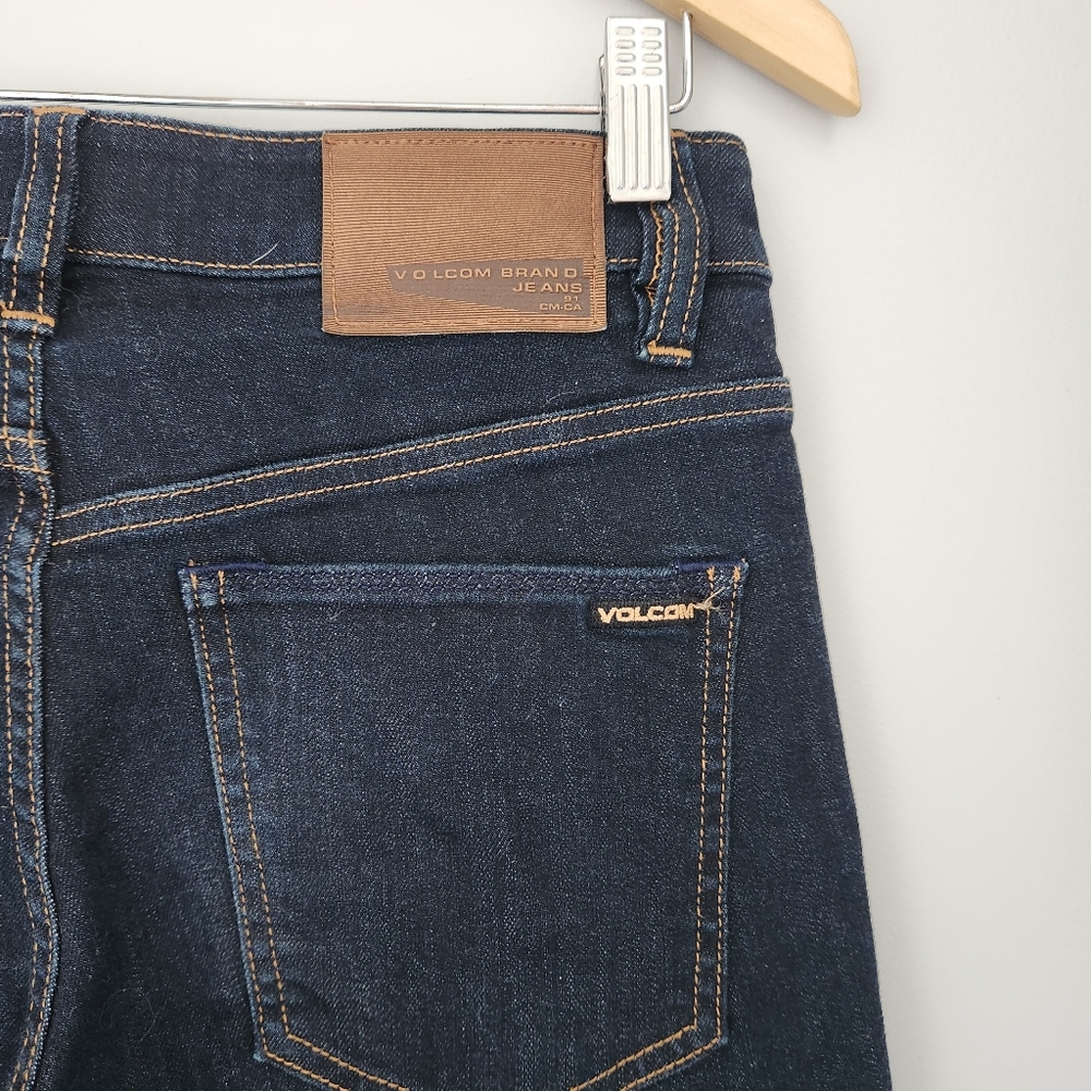 Volcom Dark Blue Straight Leg Jeans Classic Style Size 28 - Picture 7 of 8